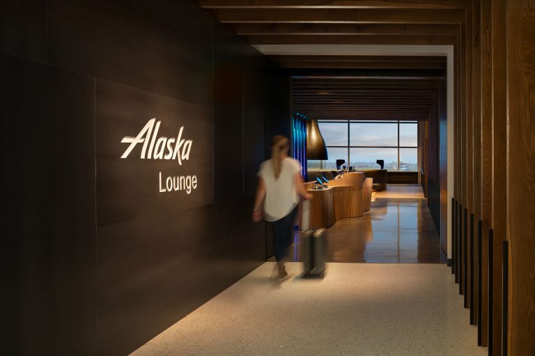 Alaska Airlines Lounge Access Guide