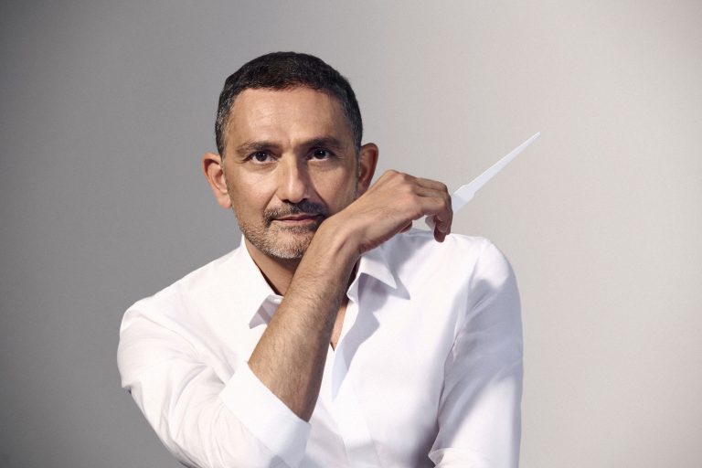 Air France Elevates Travel Experience with Signature Fragrance AF001